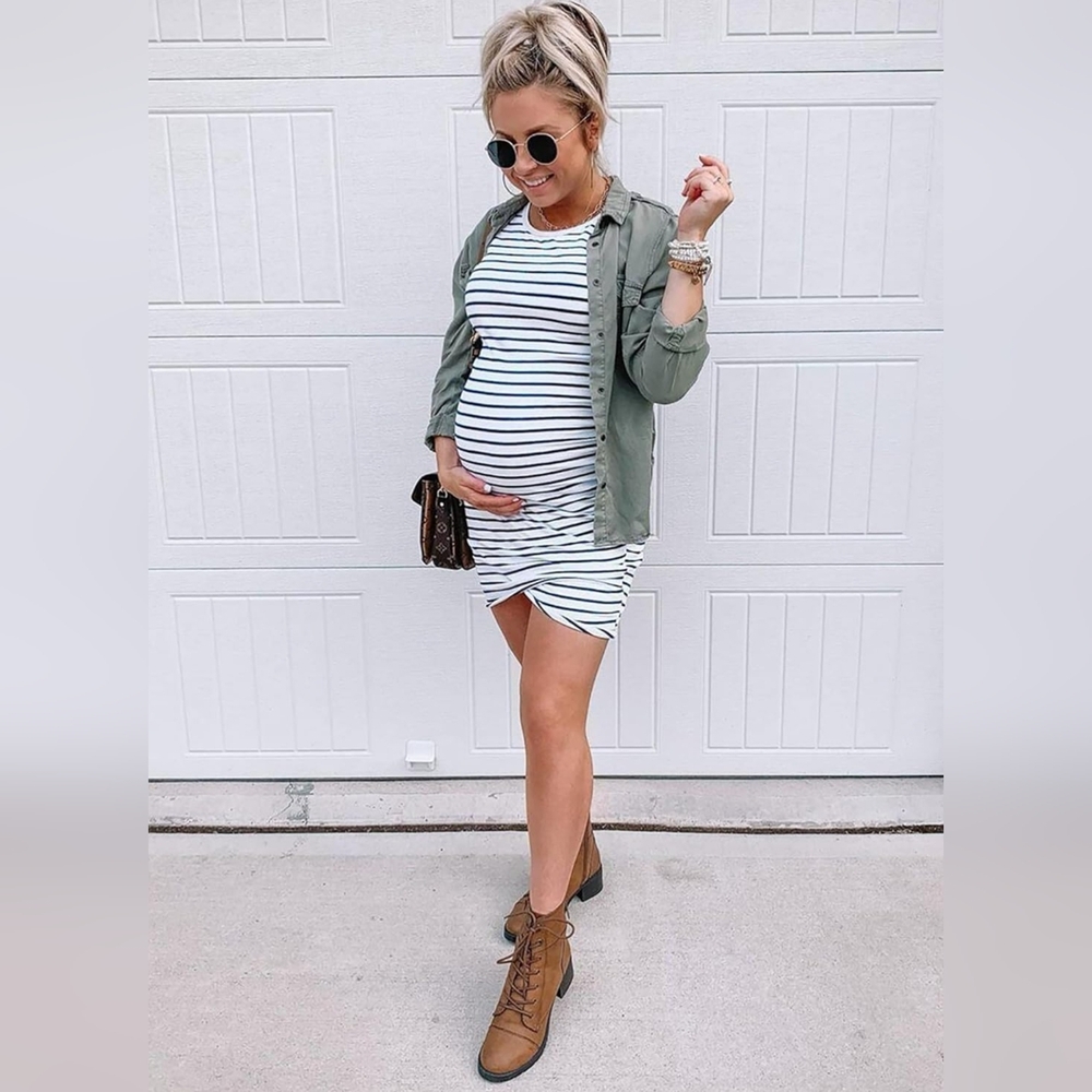 XL white with black stripes sleeveless body forming dress